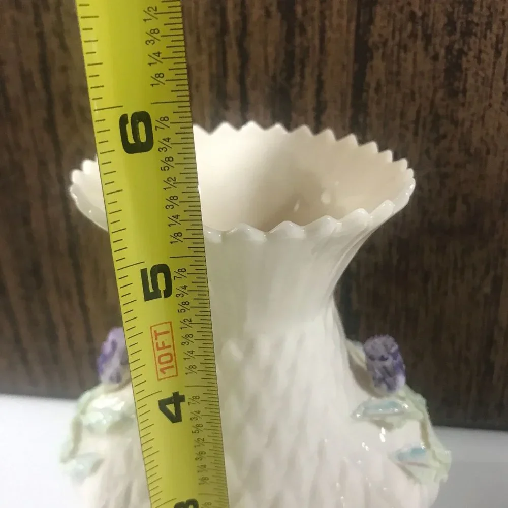Belleek Ireland Porcelain Thistle Flower Vase 5.25